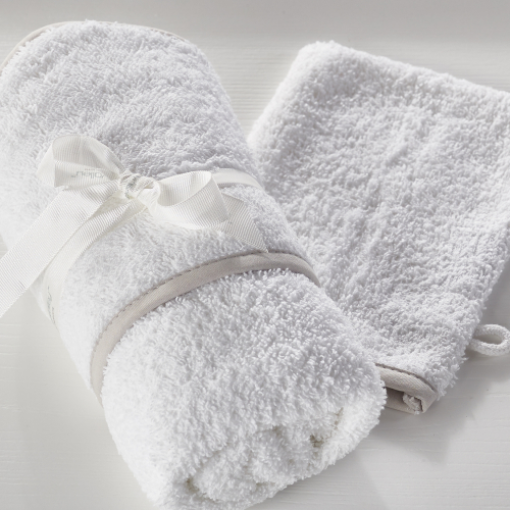 Kindervalley White Wash Mitt and Hooded Towel