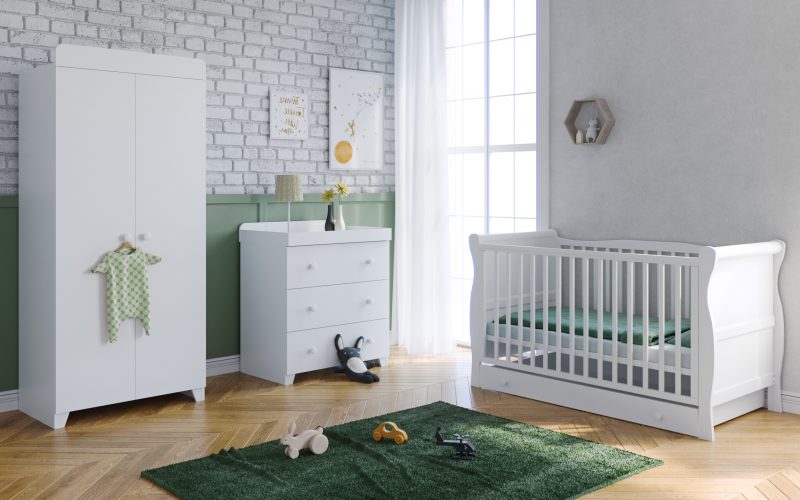 Tranquilo Bebe White Lydford Sleigh Cot and Drawer